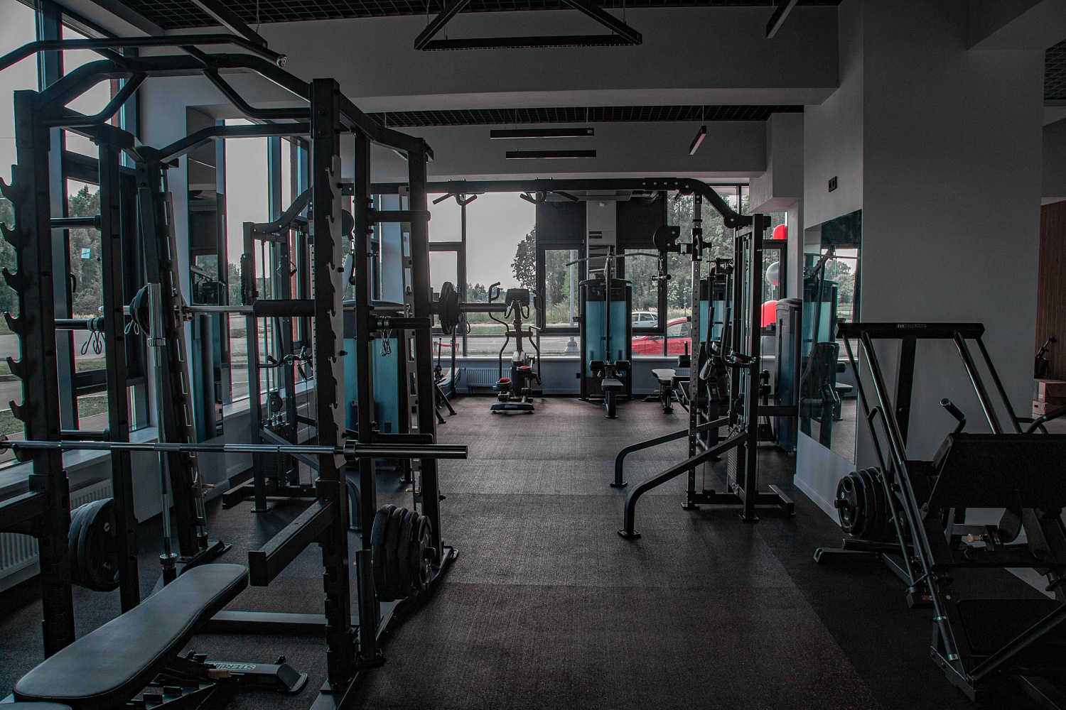 Фитнес-студия "RED FITNESS & WELLNESS"