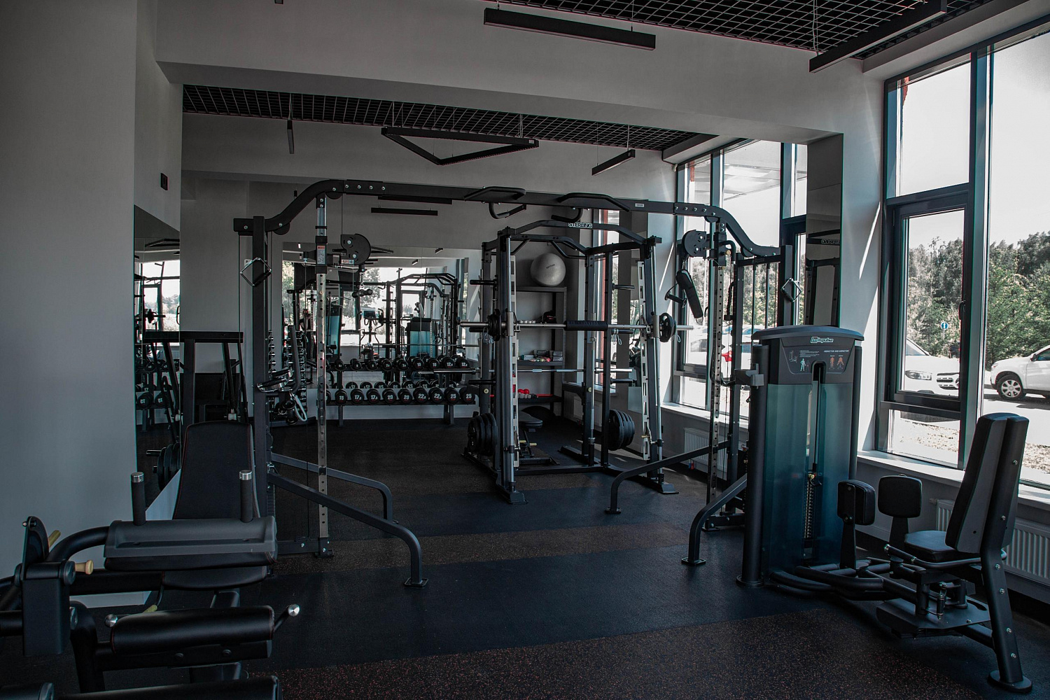 Фитнес-студия "RED FITNESS & WELLNESS"